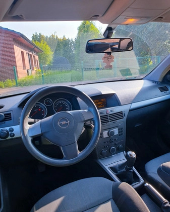 Opel Astra cena 7800 przebieg: 257000, rok produkcji 2004 z Płock małe 154